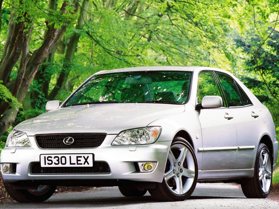  Lexus IS300 2001 года  (UK) (фото 1 из 7)
